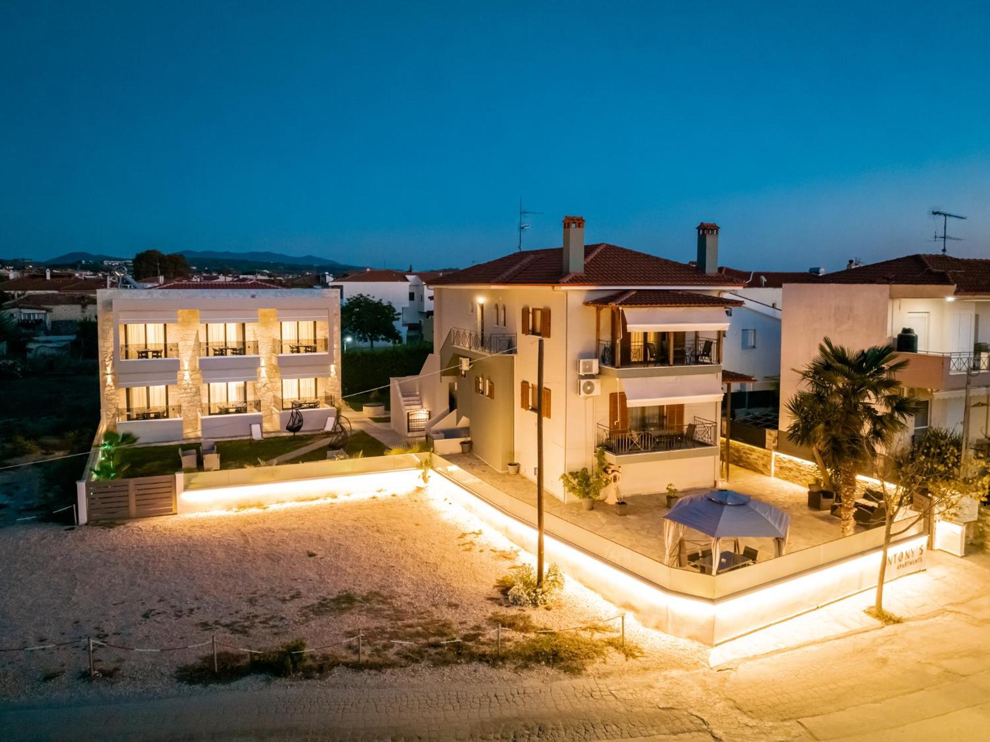 Antony'S Luxury Apartments Nikiti  Exterior foto