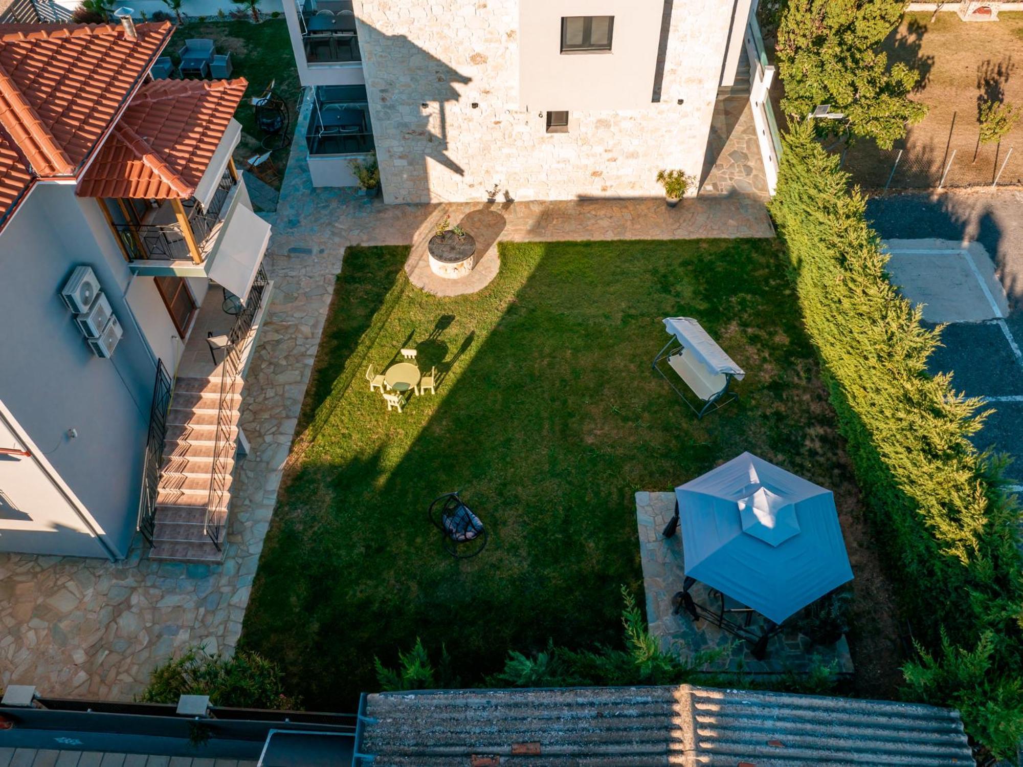 Antony'S Luxury Apartments Nikiti  Exterior foto
