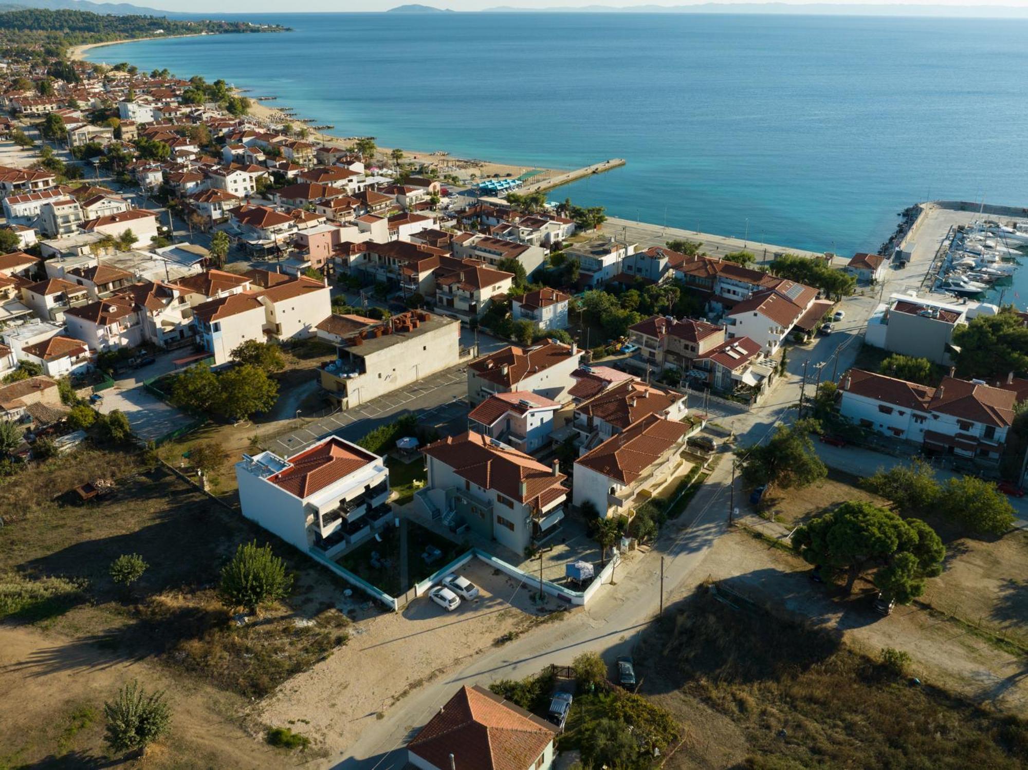 Antony'S Luxury Apartments Nikiti  Exterior foto